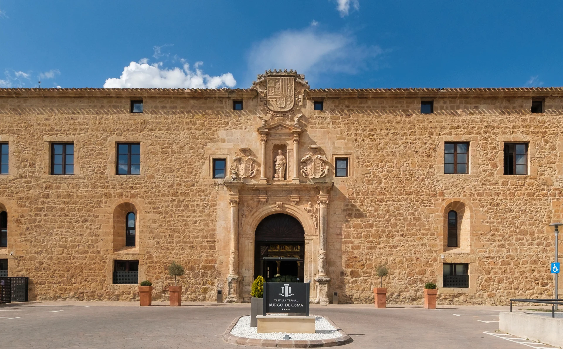 Descubre los secretos que ocultan nuestros hoteles