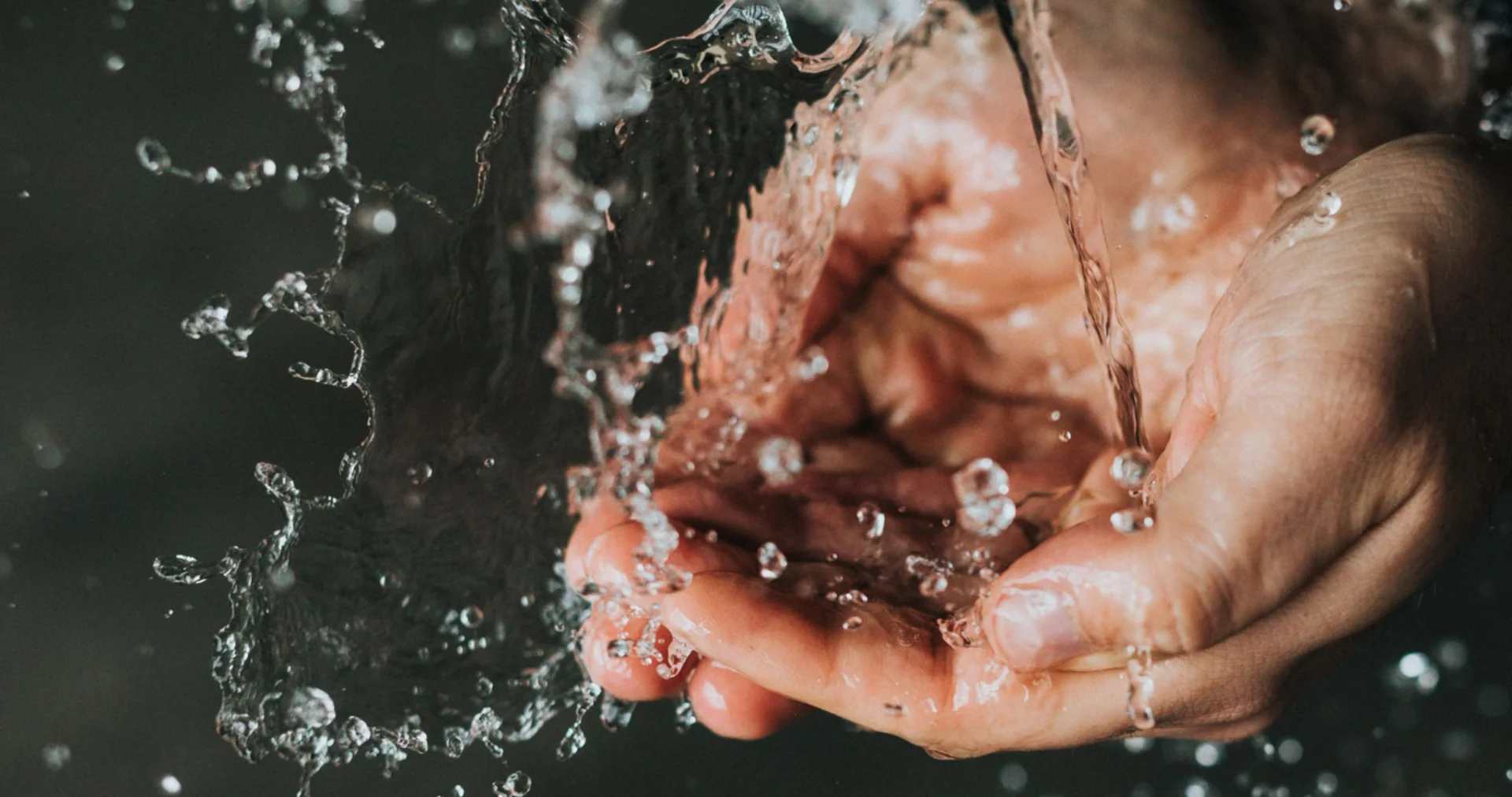 ODS 5 y 6 | Fomentamos la igualdad de género y el uso de agua limpia y de calidad