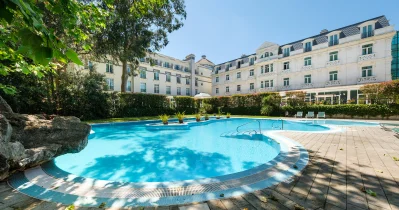 Más de 200 años de historia del Balneario de Solares recogidos en un libro